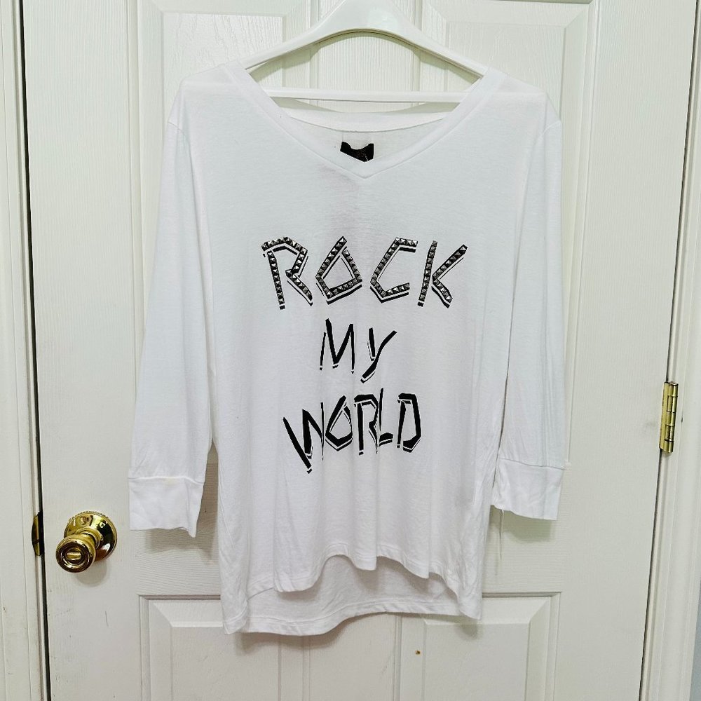 ABS STUDDED ROCK MY WORLD V-NECK LONG SLEEVE T-SHIRT